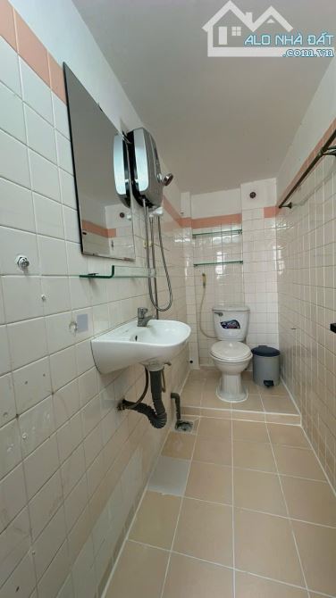 Căn hộ dịch vụ 1PN - ban công lớn - máy giặt riêng đầy đủ tiện nghi quận 1