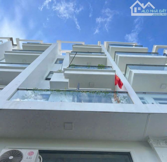 Bán Nhà Hẻm Ô Tô 7m, Lạc Long Quân – P.3, Quận 11, 9.6Tỷ, 41m2(4x11), 6Tầng