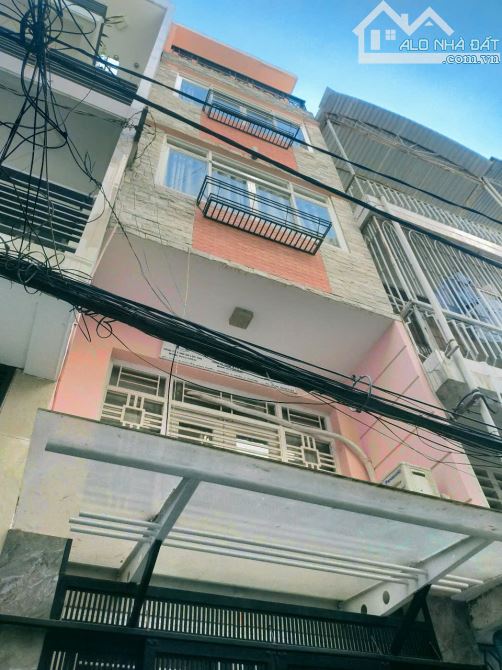 Bán Nhà 575/86 Nguyễn Đình Chiểu, Quận 3. DT: 3.2m*10m. CN: 29m2. 5 Tầng. Giá 9.9  tỷ
