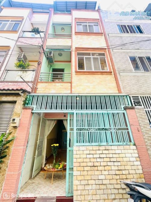 Hẻm 6m Phổ Quang, ngay BV Tâm Anh, 3 tầng, 4 phòng ngủ, 4.2x16m vuông, chỉ 13 tỷ nhỉnh