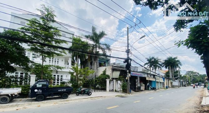 BIỆT THỰ 1700M² x 4 TẦNG, MẶT TIỀN - NAM CAO, QUẬN 9
