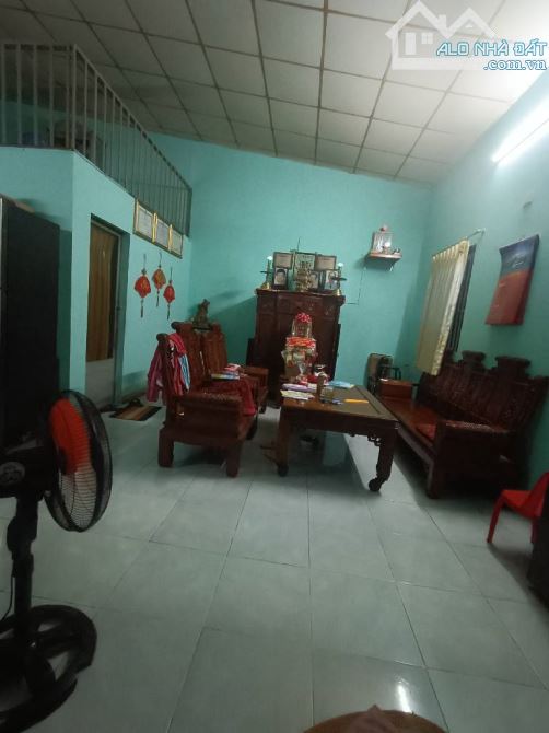 NHÀ CẤP 4 NGAY ĐƯỜNG ĐÌNH PHONG PHÚ - 52M2 CHỈ 4 TỶ (NGANG 6,3M)