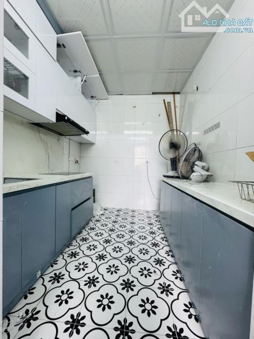 Bán tập thể Thanh Xuân Bắc 2 ngủ riêng - 90m2 - nhà đẹp ở ngay