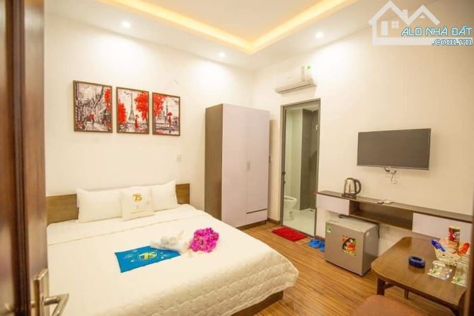 BÁN KHÁCH SẠN 1T6L MẶT TIỀN PHAN CHU TRINH, KHU Á CHÂU CÓ THANG MÁY, ĐANG CHO THUÊ 50 TR/T