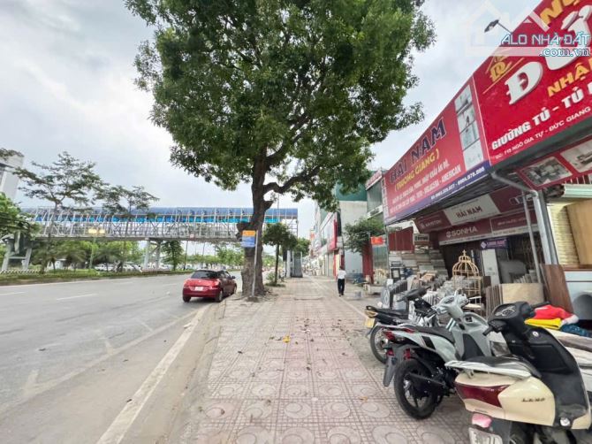 MẶT PHỐ NGÔ GIA TỰ, VỈA HÈ MÊNH MÔNG, ĐƯỜNG ĐÔI, KINH DOANH SẦM UẤT DT 160M; MT 7.2M; KHÁC