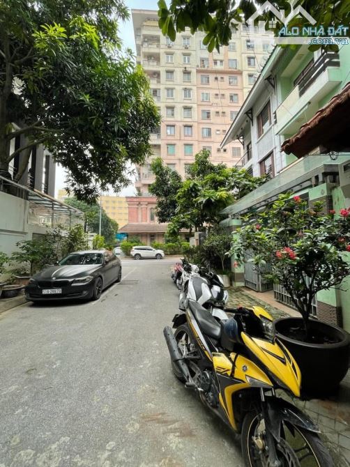 Phân lô Đốc Ngữ quận Ba Đình 102m2 MT7m-4 Tầng Ô Tô Tránh Dừng Đỗ,Ở Hoặc Kinh Doanh