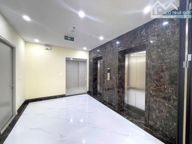 Bán nhà Mặt Phố Hoàng Ngân, DT 362m x 10 tầng, mặt tiền 12m, 310 tỷ đồng