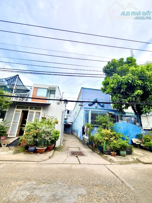 Bán Nhà Hẻm P15 Quận 8, DT: 3,2*9,5, SHR, 2 Tầng, 2 PN, Lưu Hữu Phước, Ko QH, Giá 2,xTỷ
