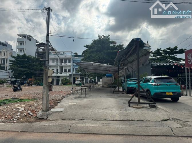 Bán nhà cấp 4 tương lai thành MT Dương Quảng Hàm, P6, Gò Vấp. 5x69m, giá 18tỷ