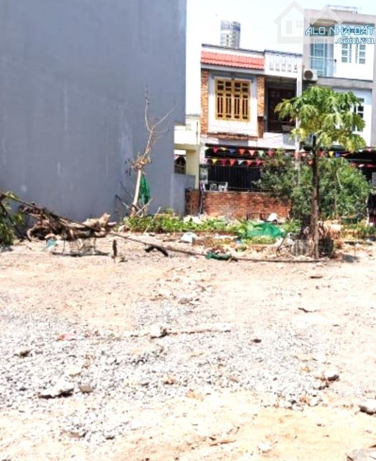 Bán Đất 2 Mặt Hẻm Ô Tô Tránh-Gần Phạm Văn Đồng-Linh Tây-115m2(4.2mx27m)-Nhỉnh 6 Tỷ(TL)