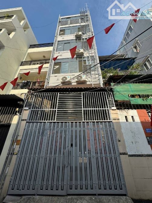 Bán nhà Lê Văn Thọ, chợ Hạnh Thông Tây, thu nhập 100tr/tháng, 6 tầng, 100m2, giá 17.8 tỷ