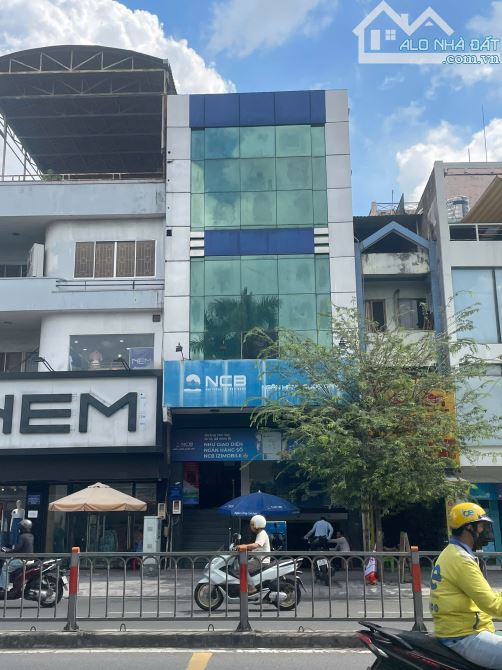 Cho Thuê Nhà Mặt Tiền 6.2x12.8 đường Phan Đăng Lưu quận Phú Nhuận