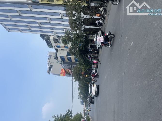 🏡SIÊU PHẨM CCMN-BA ĐÌNH-DÒNG TIỀN 45 TR/TH-THANG MÁY-NGÕ RỘNG-THÔNG -HOÀNG HOA THÁM-Đ CẤN