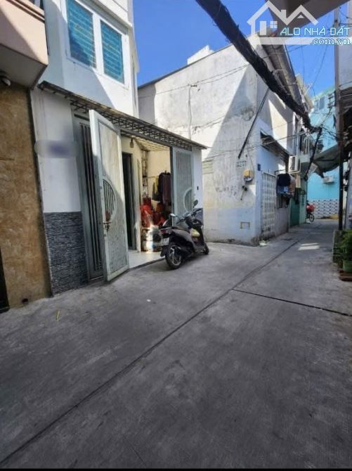 🔥NHÀ Tân Hòa ĐôngQ6 -3TẦNG -GÓC 2 MẶT THOÁNG-HẺM TRƯỚC NHÀ 4M- 2PN-  DT 3.7mx6mGiá 2️⃣T9