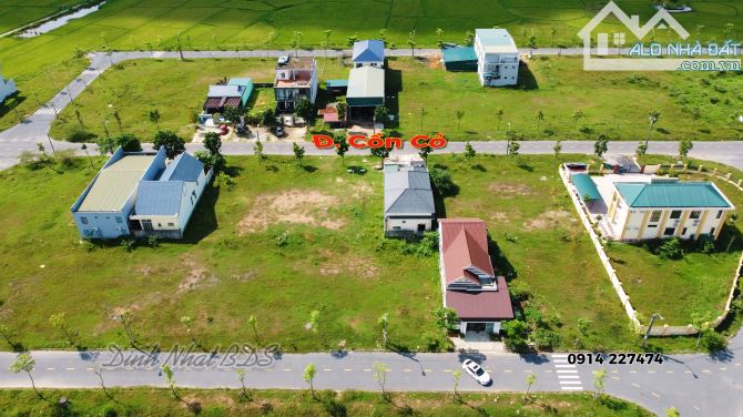Cần bán đất mt đường Cồn Cỏ, phường Đông Hà - 250m2 D25m, đất sạch đẹp