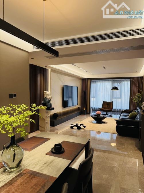 Bán chung cư 18T1 Lê Văn Lương, Cầu Giấy, 107m2, 3 phòng ngủ, 2 WC, sổ đỏ, giá 8,6 tỷ