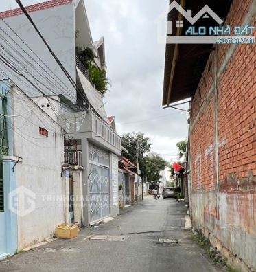 BÁN NHÀ HẺM THÔNG OTO HUYỀN TRÂN DT 100M2 NGANG 4.77M NỞ HẬU ĐẸP GIÁ 9TY5
