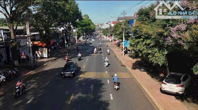 Mặt tiền kinh doanh đường đầu đường Lê Duẩn 10x65m - Giá rẻ hơn đất huyện