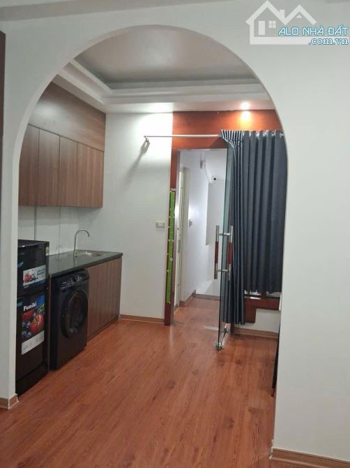 NHÀ ĐẸP PHẠM VĂN ĐỒNG - SỔ PHÂN LÔ - NGÕ RỘNG - 33M2, 5 TẦNG, MT 3.6M - 8.6 TỶ