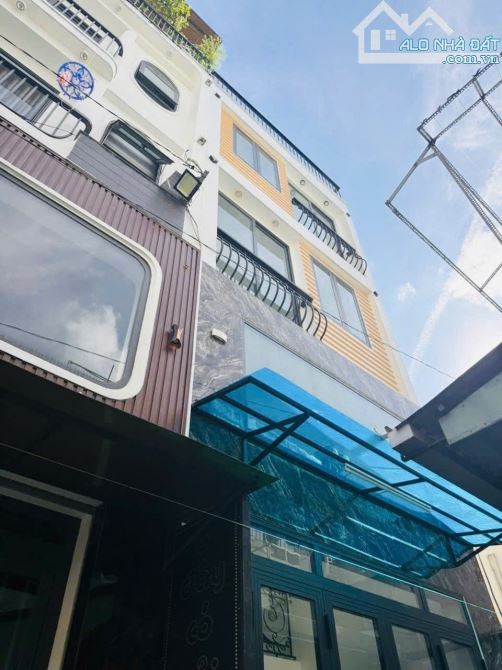 Bán Nhà Ngon Hẻm Xe Hơi Gò Vấp -32m2-4Tầng-3PN-Giá 4,9 Tỷ