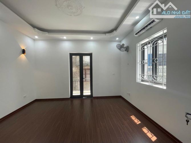 NHÀ MỚI 65m2, LÔ GÓC, NGÕ Ô TÔ, PHỐ KHƯƠNG TRUNG, THANH XUÂN, GIÁ CHỈ HƠN 11 TỶ