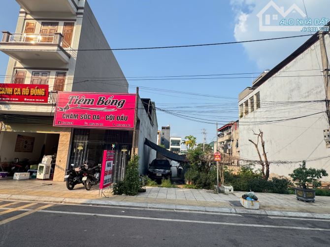 BÁN GIÃN DÂN LÃM LÀNG VỊ TRÍ KINH DOANH ĐẸP GIÁ 5,5 TỶ