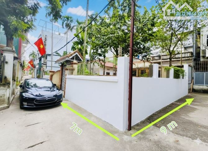 Bán 65m2 đất tại Ngũ Hiệp, Thanh Trì, lô góc 3 mặt thoáng, đường thông, ô tô đỗ, 109tr/m2
