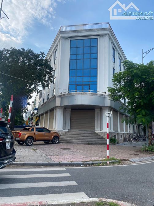 CHO THUÊ BIỆT THỰ VĂN PHÚ CĂN GÓC MẶT PHỐ
