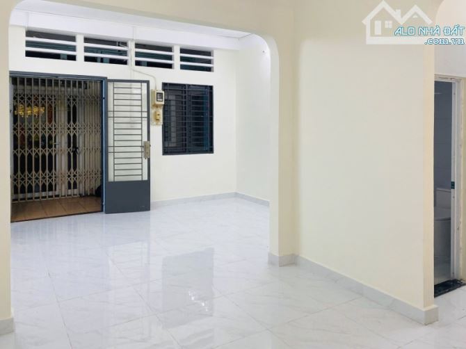 BÁN CHUNG CƯ PHAN VĂN TRỊ - BÌNH THẠNH 63M2, 2 PHÒNG NGỦ - SHR - NHỈNH 3.35 TỶ