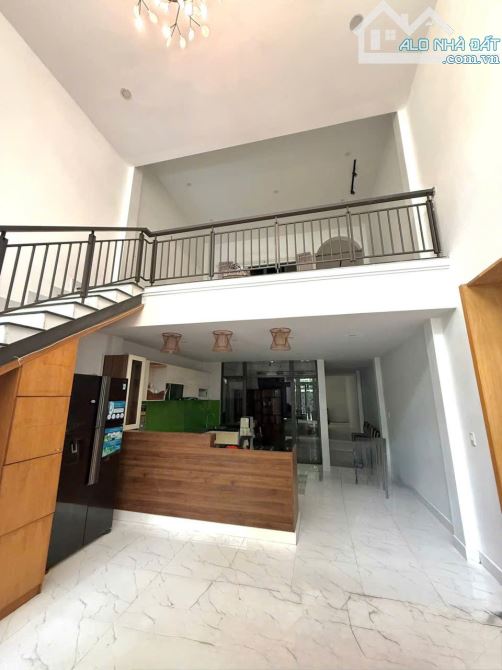 CHO THUÊ NHÀ MÊ LỮNG MẶT TIỀN ĐƯỜNG TRẦN KIM XUYẾN, HÒA XUÂN