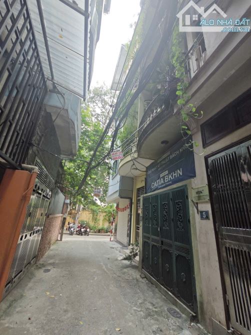 Cho thuê nhà nguyên căn ngõ 23 Lê Thanh Nghị 35m2 x 4 tầng thông sàn, 2 ngủ khép kín to.