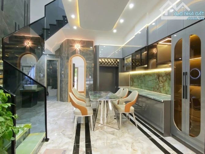 🏡 NHÀ 3 TẦNG HIỆN ĐẠI – FULL NỘI THẤT – 100M² – GẦN SVĐ HOÀ XUÂN, TIỆN ÍCH ĐẦY ĐỦ 🏡
