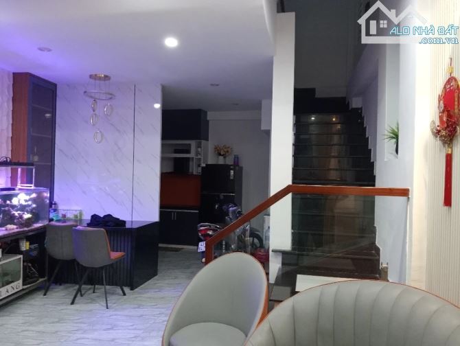 🔥 SIÊU PHẨM NHÀ 3 TẦNG – LÔ GÓC – NỞ HẬU PHONG THUỶ ĐẸP 🔥
