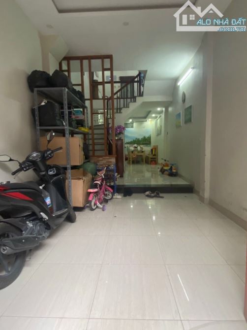 Bán giá sốc! Nhà ô tô tránh Mỗ Lao, Hà Đông, vỉa hè kinh doanh, 43m2, 4 tầng, 10.5 tỷ