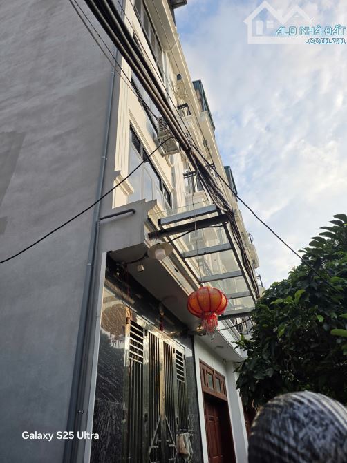 Nhà đẹp 5 tầng - Chất lượng đầy đủ công năng.
