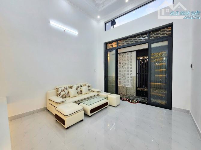 Bán nhà hẻm bùi văn ba P Tân Thuận Đông Quận 7. 78m2