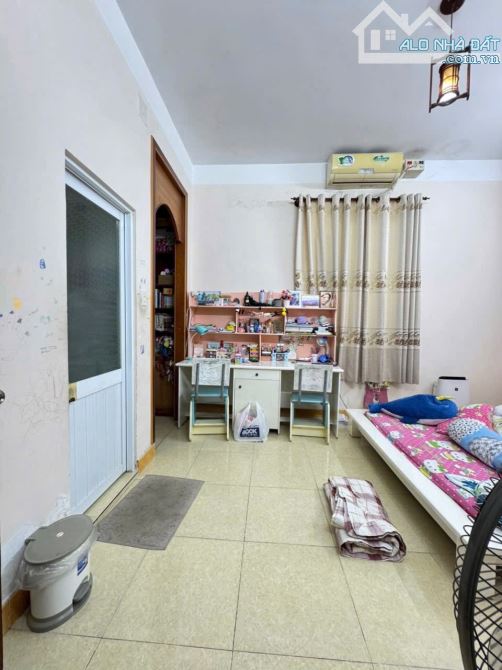 Bán Căn nhà 1 trệt 2 lầu  Khu Dân Cư Tân Biên .Biên Hòa .Đồng Nai