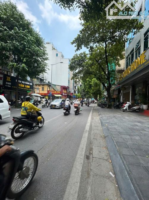 BÁN GẤP MẢNH ĐẤT 116M  MẶT PHỐ  LÒ ĐÚC GIÁ RẺ NHƯ TRONG NGÕ CHỈ 44 TỶ, SỔ ĐỎ CHÍNH CHỦ