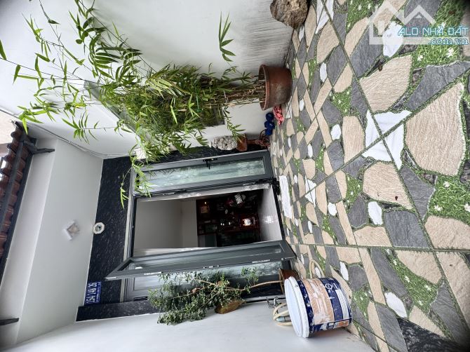 Bán nhà Âu Dương Lân Quận 8, 43m2, 2 tầng, nhà còn mới ở ngay.