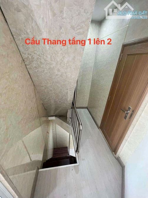 CHO THUÊ MẶT BẰNG KINH DOANH 3 TẦNG MẶT TIỀN HÙNG VƯƠNG, TP HUẾ