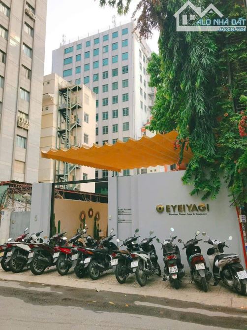 Bán gấp khuôn lớn MT Nguyễn Thông, Q.3, 11x20m, Cấp 4, CTXD: Hầm + 8 Tầng, giá 93 tỷ