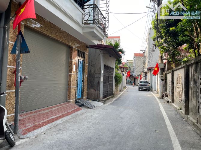 Mặt phố Lai Xá, 7 tầng-Thang máy, Gara Ô tô - Kinh doanh - Văn phòng. 65m, 15 tỷ