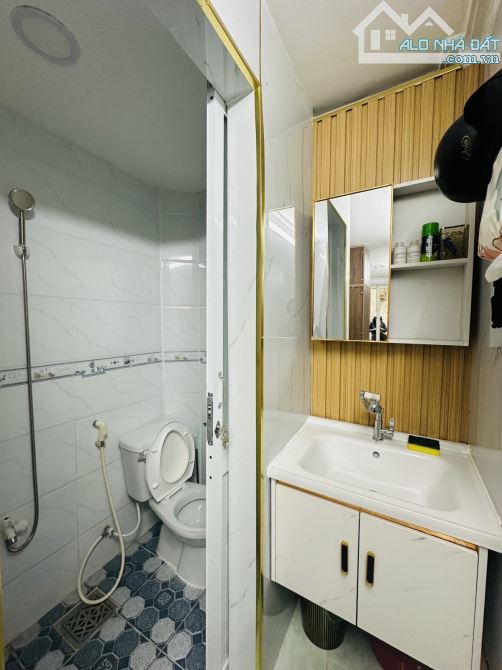 Cư Xá Phú Lâm A, Quận 6, 14m2 công nhận, 2 tầng, hoàn công đủ, chỉ 1.9 tỷ bớt lộc