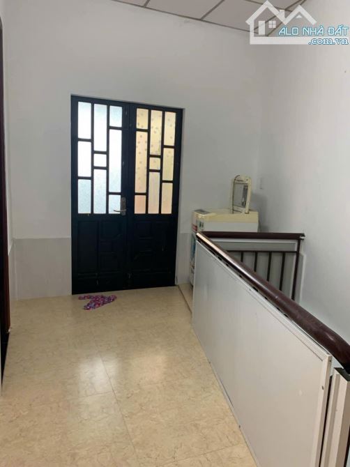 Bán nhà kiệt 368 Trần Cao Vân gần đường chính diện tích lớn