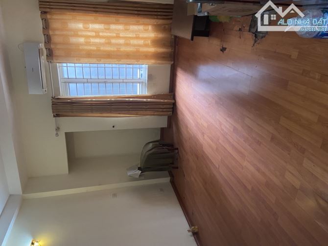 BÁN NHÀ NGÕ 89 LẠC LONG QUÂN DT 39M2, 5 TẦNG, GIÁ CHỈ 7.5 TỶ