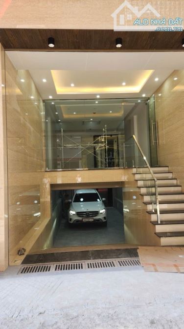 TOÀ NHÀ VĂN PHÒNG 9 TẦNG – Ở & KINH DOANH – KHU VIP TRUNG TÂM CẦU GIẤY