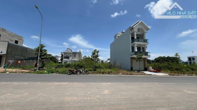 Bán nền hướng Đông Bắc đường A4 KDC Phú An – DT 110m2 - Giá 3,3 tỷ  -
