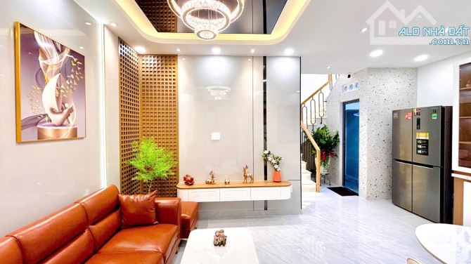 Bán Nhà Phú Nhuận - Siêu Phẩm 2 Mặt Hẻm - Sát Mặt Tiền - 2 Tầng - ~50m2 - Chỉ 5.X Tỷ