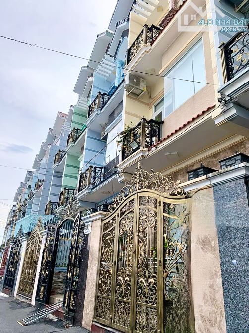 Bán 🏠 hẻm xe hơi 4Tầng thiết kế đẹp sang trọng 6,8 tỷ An Dương Vương quận 8