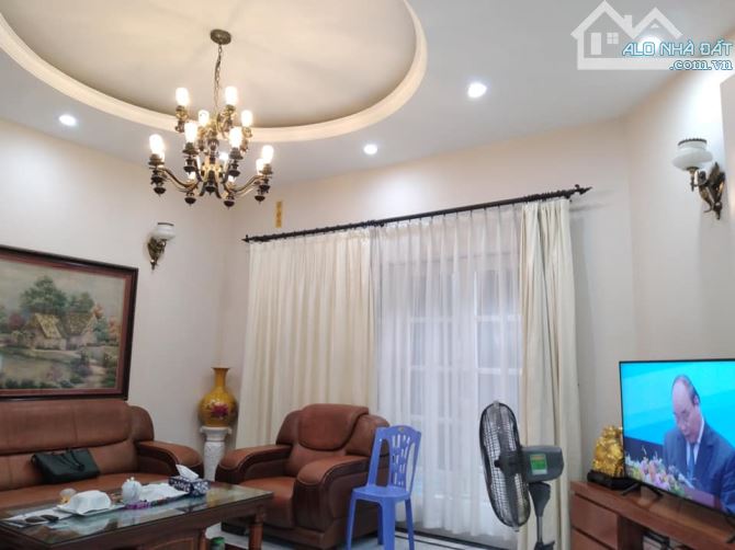 🔑 90m² - MT 4m– 16 tỷ – phố Đội Cấn – nhà 5 tầng- hiếm